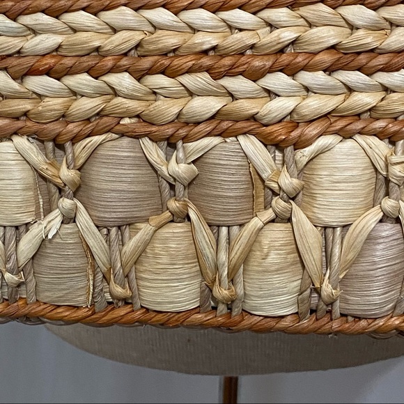 Large Corn Husk Structured Tote Shoulder Bag - Picture 4 of 14